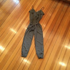American Eagle pantsuit olive green size XXS
